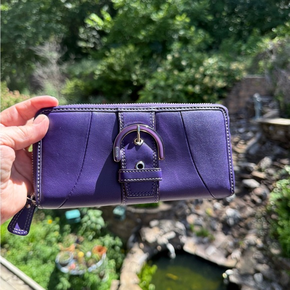 Coach SOHO Purple Leather Women's Wallet Y2k - Picture 1 of 11
